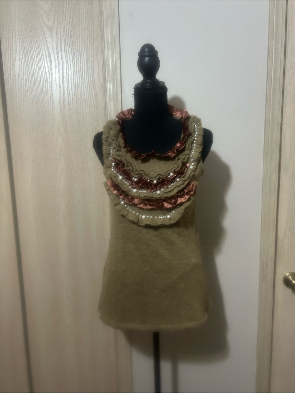 Young Essence Olive Green Sleeveless Ruffle Necklace Detail Top
